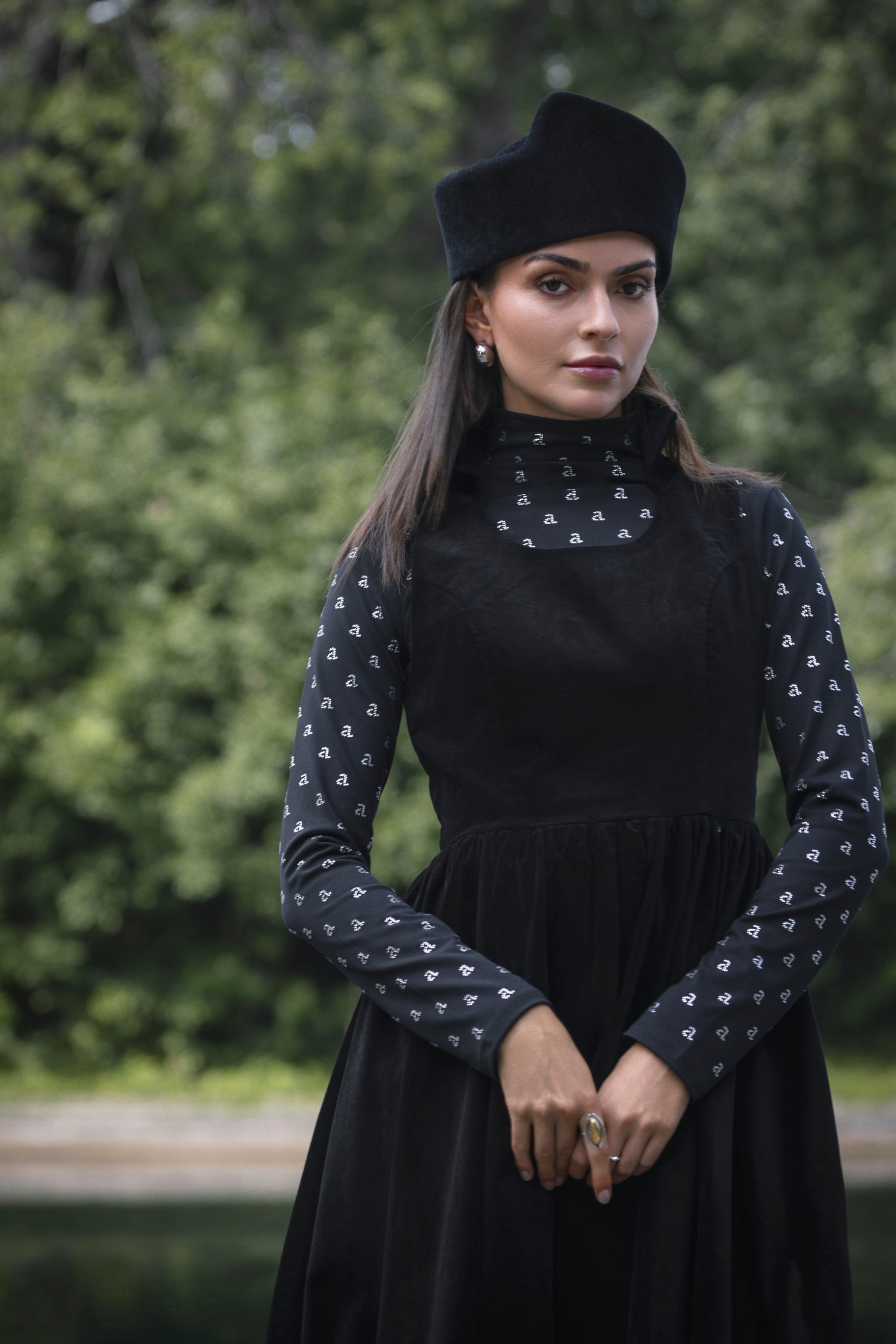 SIGNATURE MONOGRAM TURTLENECK